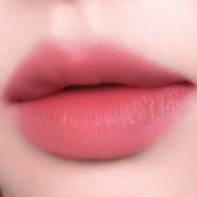 Помада Peripera Slip On My Lip, тонкий стик для контура, оттенок M04 Thanks A Lot