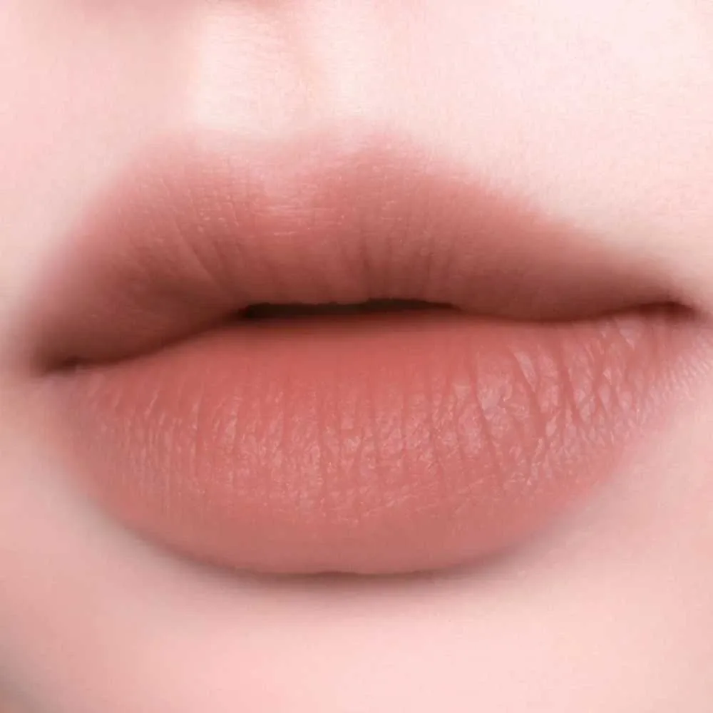 Помада Peripera Slip On My Lip, тонкий стик для контура, оттенок M06 Long Time No See