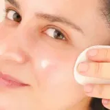 Очищающее молочко для лица Laboratoires de Biarritz Cleansing Care Cleansing Milk, снимает макияж, 200 мл — фото 2