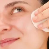 Мицеллярная вода Laboratoires de Biarritz Cleansing Care Micellar Water, увлажняющая, успокаивающая, 200 мл — фото 4