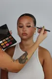 Палетка теней LOWD The First Letter Eyeshadow Palette, 15 г — фото 5