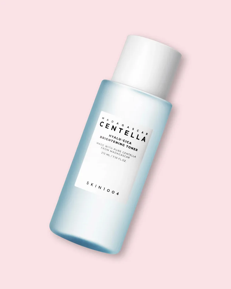 Тонер для лица Skin1004 Madagascar Centella Hyalu-Cica Brightening Toner увлажняющий, для сияния кожи, 210 мл