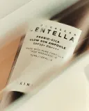 Солнцезащитная сыворотка для лица Skin1004 Madagascar Centella Probio-Cica Glow Sun Ampoule, с центеллой, 50 мл — фото 4