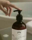 Гель для душа Plu Aroma Body Wash Lily Vanilla, увлажняющий, лилия и ваниль — фото 3