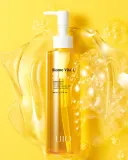 Гидрофильное масло UIQ Biome Vita C Brightening Cleansing Oil, с витамином C, для чувствительной и проблемной кожи, 200 мл — фото 3