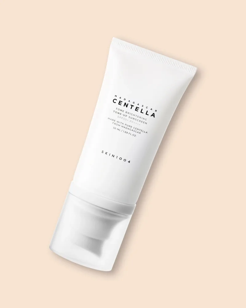 Солнцезащитный крем для лица Skin1004 Madagascar Centella Tone Brightening Tone-Up Sunscreen тонирующий, 50 мл