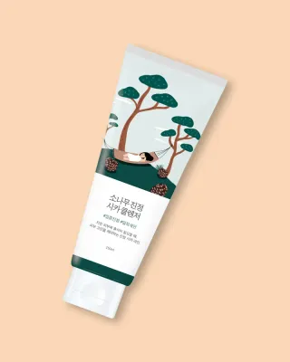 Средство для умывания Round Lab Pine Calming Cica Cleanser успокаивающее, с центеллой, 150 мл