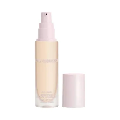 Тональная основа Kylie Cosmetics Power Plush увлажняющая, сатиновый финиш, 30 мл