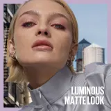 MAYBELLINE NEW YORK SuperStay Lumi-Matte - Легкое тональное основание для долговременного эффекта, 35 мл, оттенок 250 — фото 8