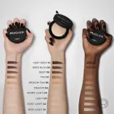 L’Oreal Paris x Mugler - Тональная основа: Трваля падклад у кампакце для ідэальнага крыцця., 23 мл, оттенок 04 Warm Light / Illusion 4 Medium — фото 6