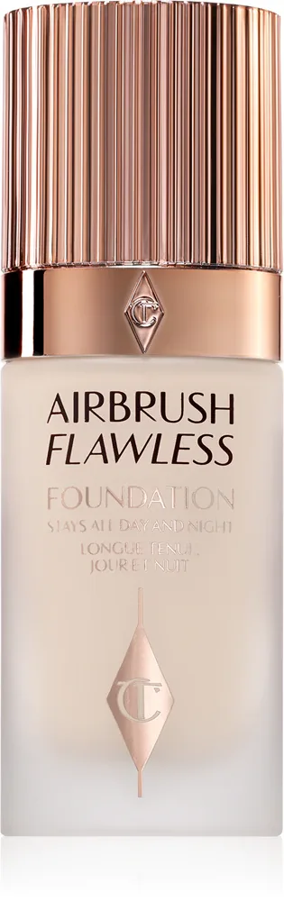 Charlotte Tilbury Airbrush Flawless - Тональный фонд с высокой плотностью покрытия и матовым финишем, 30 мл, оттенок 2 Neutral