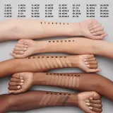 MAC Cosmetics Studio Fix Fluid SPF 15 24HR Matte Foundation + Oil Control - Тональная основа матирующая SPF 15, 30 мл, оттенок C8 — фото 6