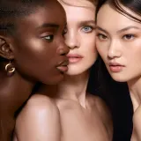 GUERLAIN Parure Gold Skin Matte Foundation - Долговременное матирующее тональное средство SPF 15, 35 мл, оттенок 2N — фото 8