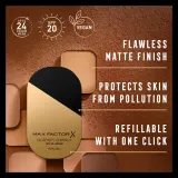 Max Factor Facefinity Refillable - Компактное матирующее тональное средство SPF 20, 10 г, оттенок 033 Crystal Beige — фото 3