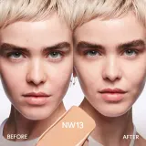 MAC Cosmetics Mini Studio Fix Fluid SPF 15 24HR Matte Foundation + Oil Control - Матирующий тональный крем SPF 15, 15 мл, оттенок NW13 — фото 7