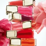 GUERLAIN KissKiss Bee Glow Oil - Блеск для губ с медом, 9 мл, оттенок 309 Honey Glow — фото 6