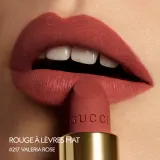 Gucci Gucci Beauty Rouge a Levres Matte Lipstick - Матовая помада, 3 г, оттенок 530 Emilie Burgundy — фото 7