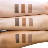 theBalm Browpow - Пудра для бровей в практичном магнитном футляре, 1 г, оттенок Dark Brown — фото 3
