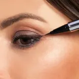 ARTDECO High Precision - Подводка для глаз: eyeliner в жидкой форме 240.01 Black, 4 г, оттенок 240.03 Brown — фото 2