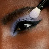 MAC Cosmetics Powder Kiss Soft Matte Eye Shadow - Тени для век, 1 г, оттенок Such a Tulle — фото 3