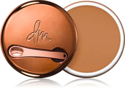 Danessa Myricks Beauty Yummy Skin Blurring Balm Powder - Компактное кремовое тональное основание, 18 г, оттенок 5.5 - Medium To Tan with Neutral Undertones