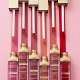 Eveline Cosmetics Wonder Match - Долговременная матовая помадка в жидкой форме с гиалуроновой кислотой, 6 мл, оттенок 06 Classic Red — фото 3