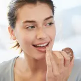 fresh Sugar Hydrating Lip Balm - Увлажняющий бальзам для губ Caramel, 6 г, оттенок Mango — фото 3