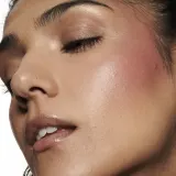 MAC Cosmetics Strobe Liquid Blush - Румяна в жидкой форме, 4 мл, оттенок Plummy Bare — фото 4