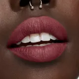MAC Cosmetics MACximal Silky Matte Viva Glam Lipstick - Матовая помада, 3 г, оттенок Viva Empowered — фото 5