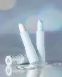 Unleashia Glacier Vegan Lip Balm - Увлажняющий бальзам для губ с блестками, оттенок No.1 Snow Frost — фото 2