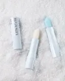 Unleashia Glacier Vegan Lip Balm - Увлажняющий бальзам для губ с блестками, оттенок No.1 Snow Frost — фото 3