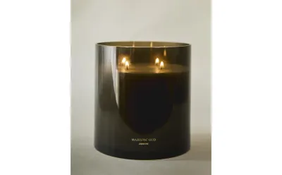 Zara Home Свеча ароматическая Majestic Oud 2000 г, растительный воск, аромат восточный древесный, Коричневый