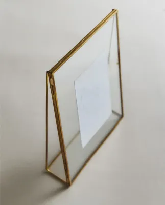 Zara Home Фоторамка из стекла, цвет золотой, 18 см