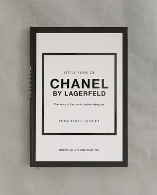 The Little Book of Chanel by Lagerfeld. Иллюстрированная книга об эпохе Лагерфельда в Chanel (на английском языке)