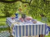 Блюдо сервировочное Bloomingville Nalu, круглое, стекло, 13 см, розовое — фото 1