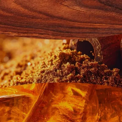 Свеча ароматическая WoodWick Hearthwick Fireside