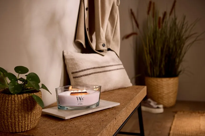 Свеча ароматическая WoodWick Hearthwick Rose Blush