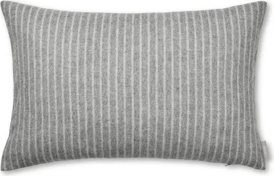 Наволочка декоративная Elvang, Stripes, 40 60 см, шерсть, зелёная