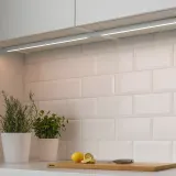 IKEA SKYDRAG (ИКЕА СКИДРАГ) — Светодиодная подсветка столешницы/шкафа с датчиком, с регулировкой яркости белый 60 см — фото 2
