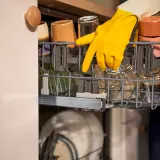 IKEA RINNIG (ИКЕА РИННИГ) — Перчатки для уборки, ярко-жёлтый/кремовый S — фото 4
