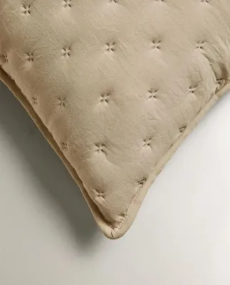 Zara Home Стеганая наволочка в горошек, бежевый 45*45