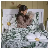 IKEA SKOGSDUVA (ИКЕА СКОГСДУВА) — Подушка, в форме цветка/белая, 47x8 см — фото 2