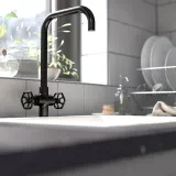 IKEA GAMLESJÖN (ИКЕА ГАМЛЕСЙÖН) - Смеситель, черный матовый металл — фото 7