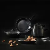 IKEA HEMLAGAD (ИКЕА ХЕМЛАГАД) — Кастрюля с крышкой, антипригарное покрытие, черный, 5 л — фото 7