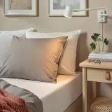 IKEA ULLVIDE (ИКЕА УЛЛВИДЕ) — Простыня на резинке, белая, 140x200 см — фото 3