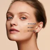 Estee Lauder Double Wear Stay-in-Place Mini - Тональная основа с защитным фактором SPF 10, 15 мл, оттенок 2N1 Desert Beige — фото 3