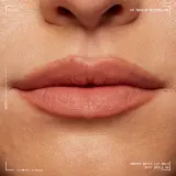 NYX Professional Makeup Smushy Matte Lip Balm - Бальзам для губ с матовым покрытием, 8 мл, оттенок Soft Smile — фото 7