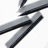 Clinique High Impact Easy Liquid Eyeliner - Точный жидкий подвод для глаз, 0.67 г, оттенок Black — фото 4