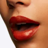 MAC Cosmetics Lustreglass Sheer-Shine Lipstick - Блестящая помада, 3 г, оттенок Obviously — фото 4