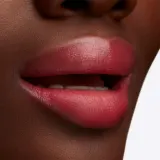 MAC Cosmetics Lustreglass Sheer-Shine Lipstick - Блестящая помада, 3 г, оттенок Beam There, Done That — фото 3